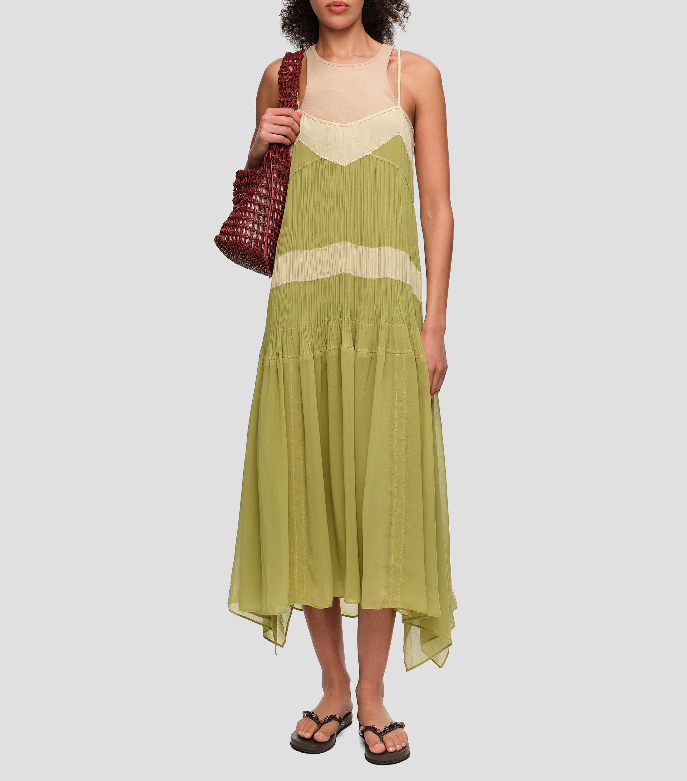 Vestido de tirantes plisado línea A Mujer